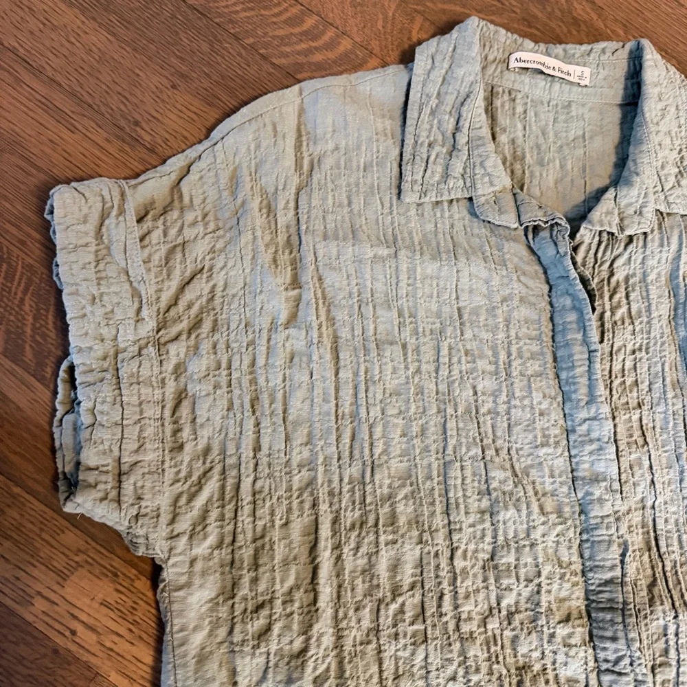 Abercrombie & Fitch Sage Green Crinkled Shirt Mini Dress - Picture 9 of 16